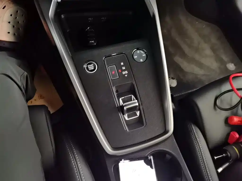 Audi Audi A3L Limousine 35 TFSI 2023 - thumbnail 14