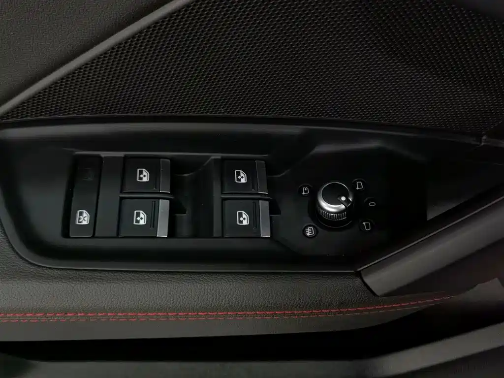 Audi Audi A3 2023 Sportback 35 TFSI Luxury Sport 2024 - thumbnail 9