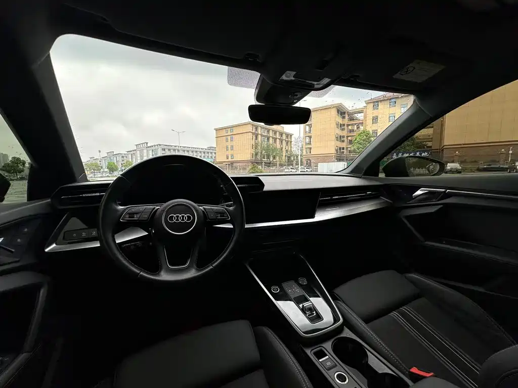 Audi Audi A3 Sportback 35 TFSI 2023 - thumbnail 16