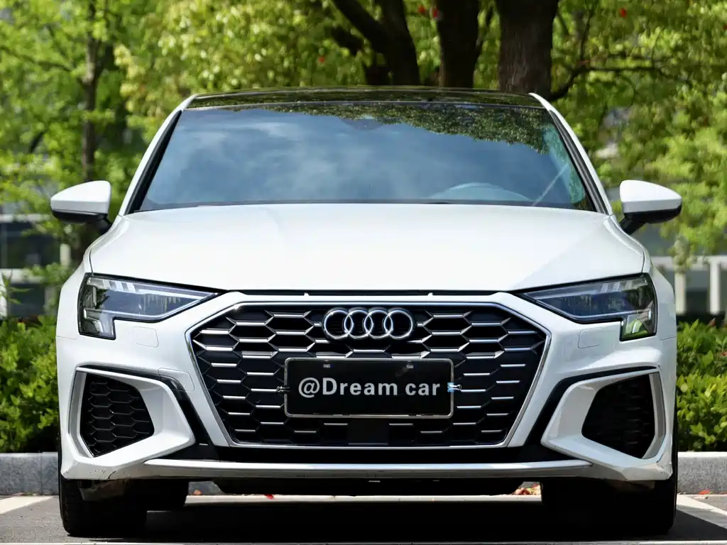 Audi Audi A3L Limousine 35 TFSI Fashion Sport 2022 - thumbnail 2