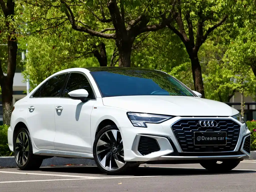 Audi Audi A3L Limousine 35 TFSI Fashion Sport 2022 - thumbnail 3
