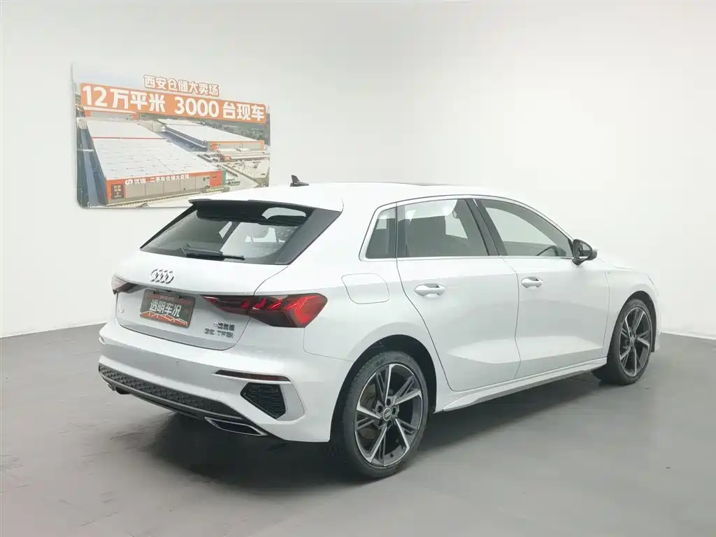Audi Audi A3 Sportback 35 TFSI Fashion Sport 2022 - thumbnail 2