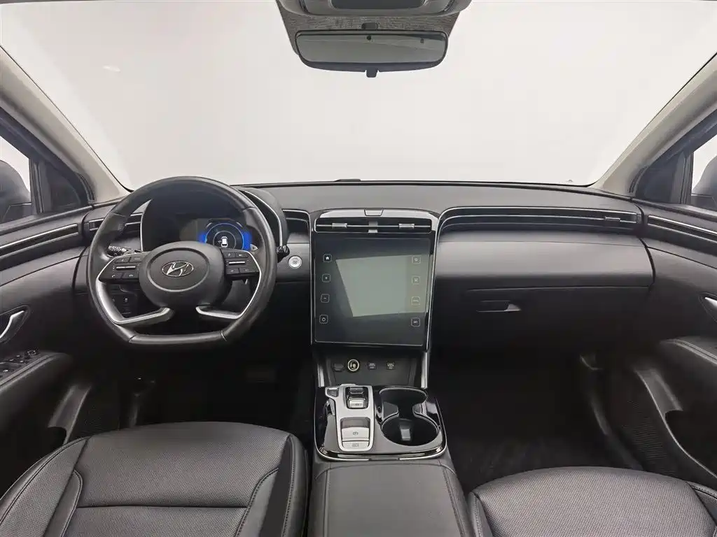 Hyundai Hyundai Tucson L 2023 1.5T Automatic FWD GLX Elite Edition 2023 - thumbnail 5