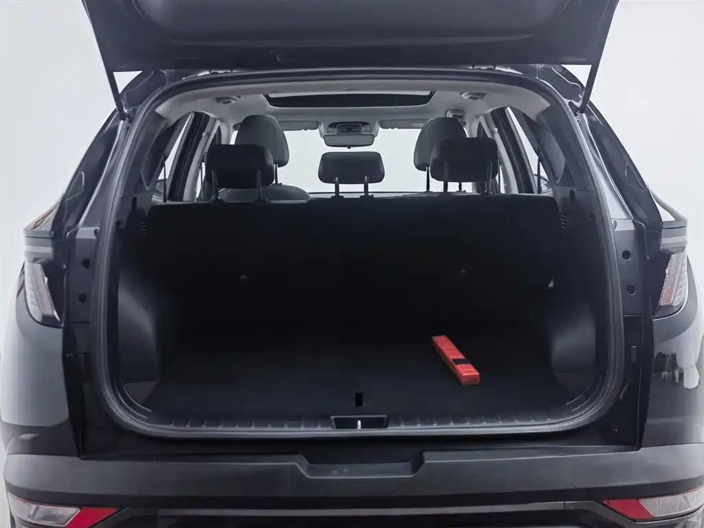 Hyundai Hyundai Tucson L 2023 1.5T Automatic FWD GLX Elite Edition 2023 - thumbnail 16