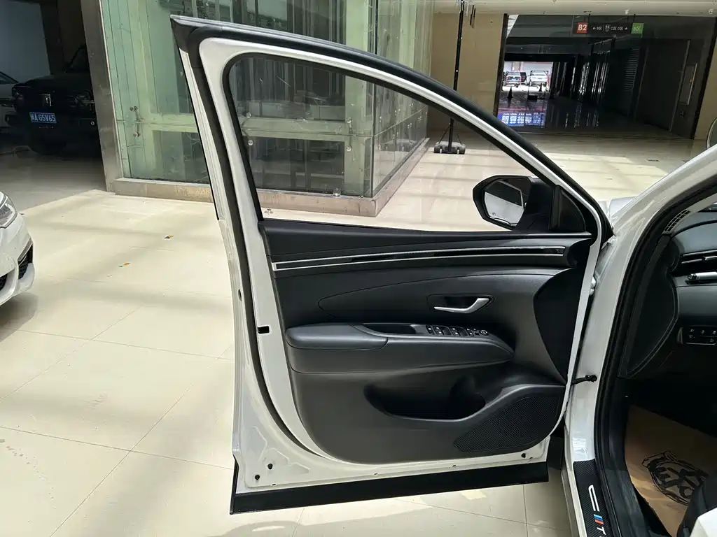 Hyundai Tucson L 2023 1.5T Auto 2WD DLX 2023 - thumbnail 10