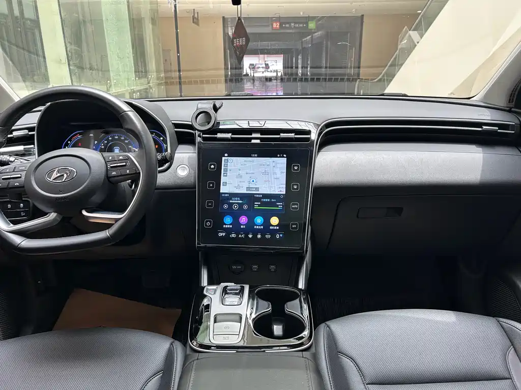Hyundai Tucson L 2023 1.5T Auto 2WD DLX 2023 - thumbnail 15