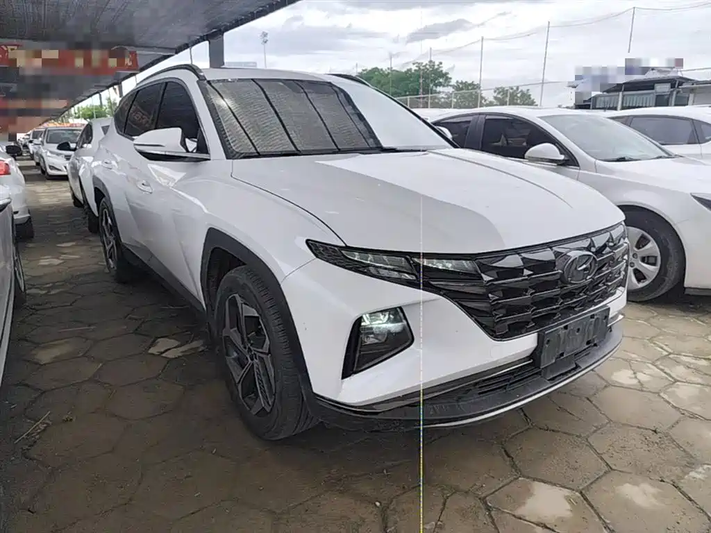 Hyundai Tucson L 1.5T Auto 2WD DLX 2023 - thumbnail 4