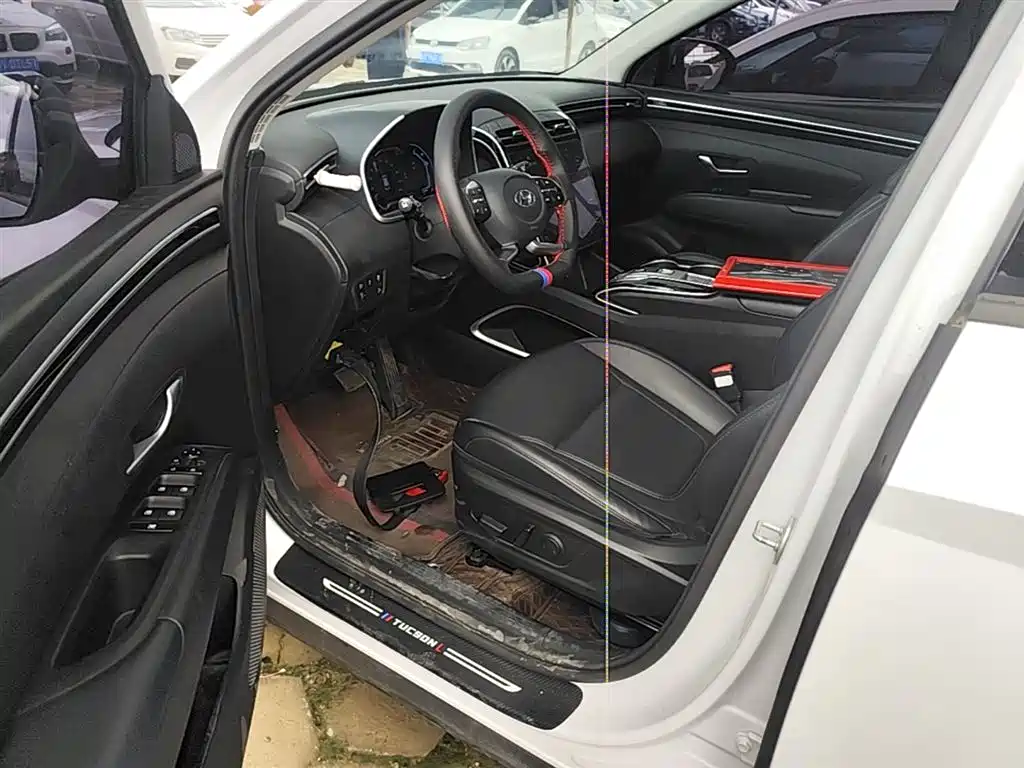 Hyundai Tucson L 1.5T Auto 2WD DLX 2023 - thumbnail 16