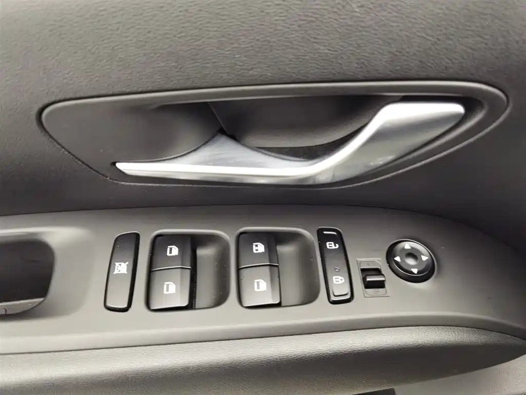 Hyundai Hyundai Tucson L 2022 2.0L Hybrid Zhixiang Edition 2022 - thumbnail 9