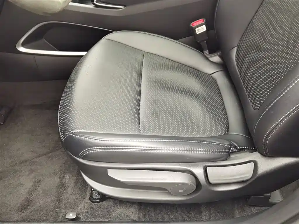 Hyundai Hyundai Tucson L 2022 2.0L Hybrid Zhixiang Edition 2022 - thumbnail 20