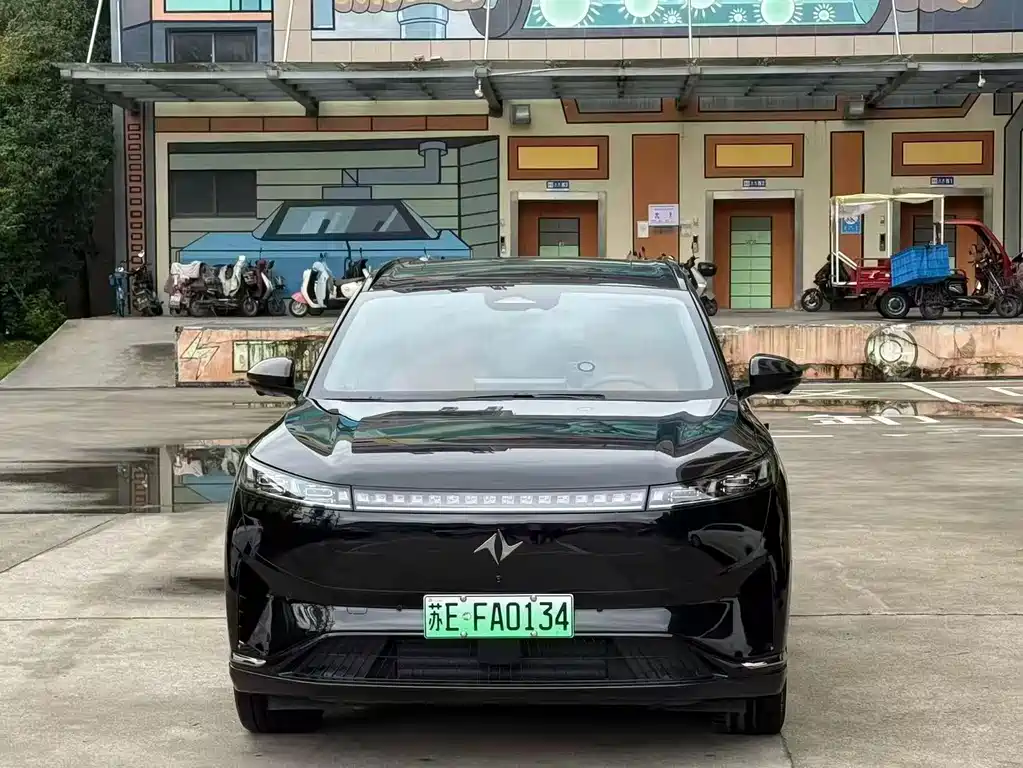 Dongfeng eπ eπ008 210Max 2025