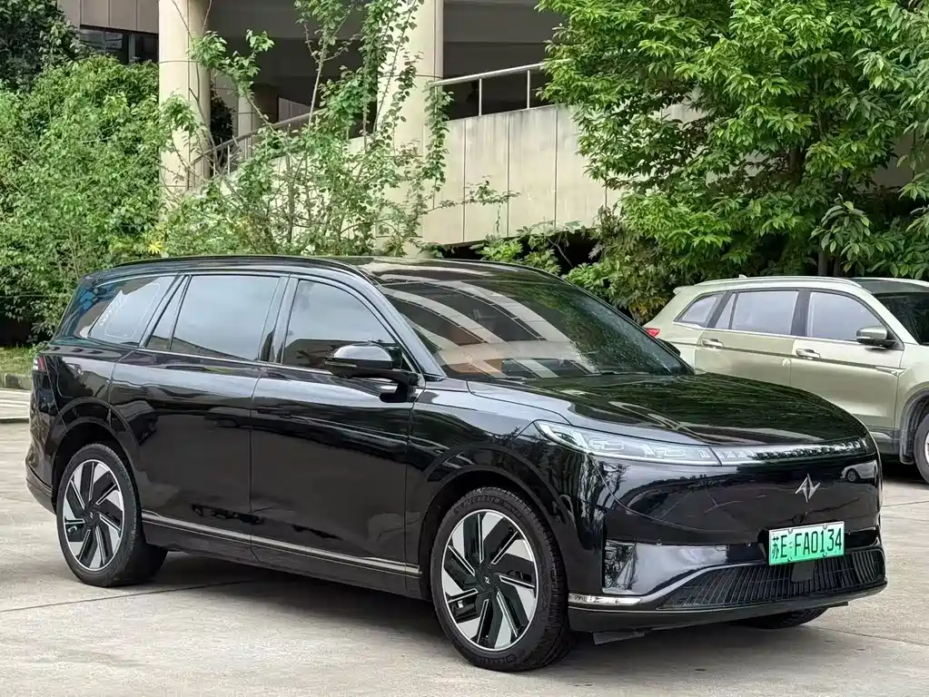 Dongfeng eπ eπ008 210Max 2025 - thumbnail 2