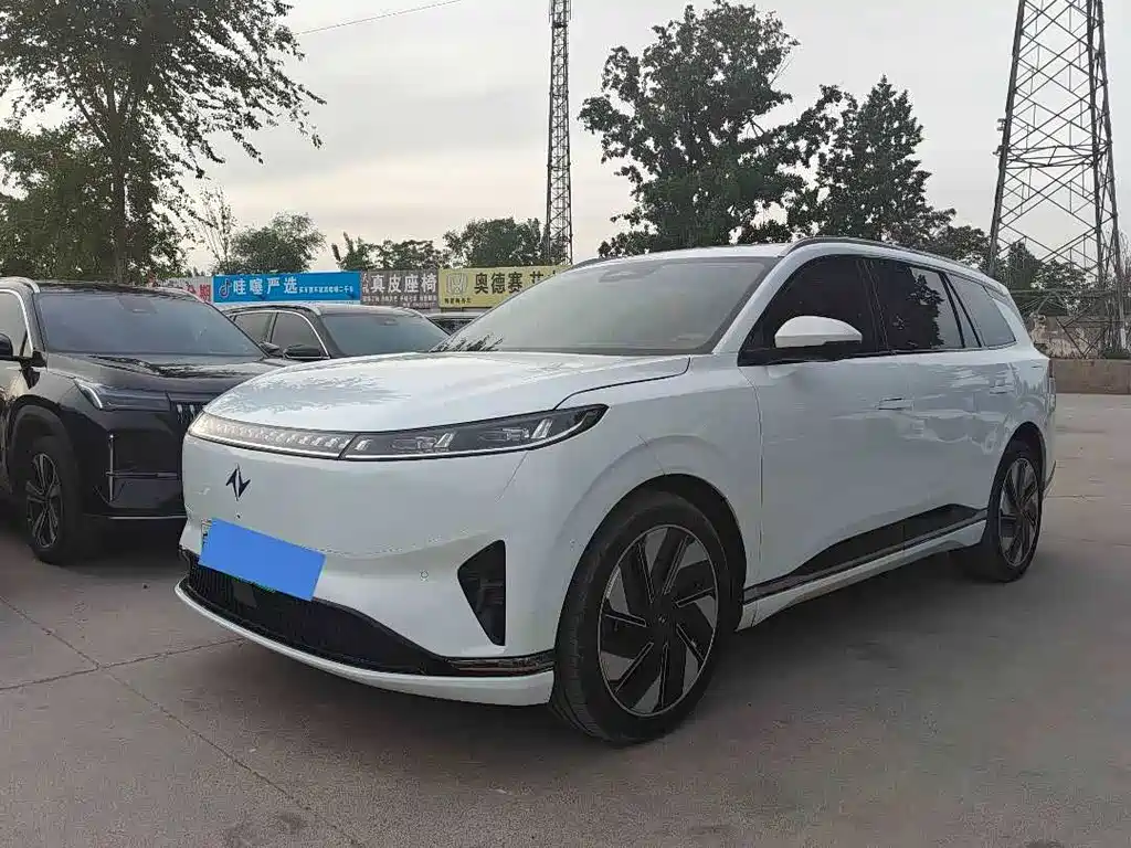 Dongfeng eπ eπ008 210Ultra 2025