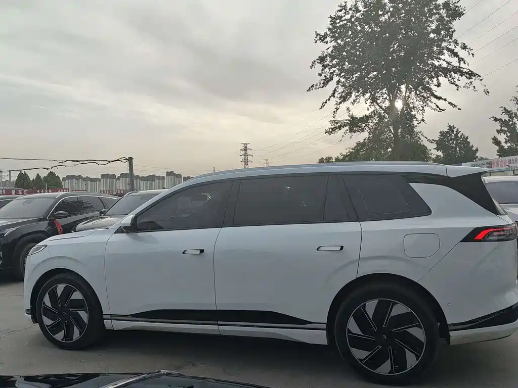 Dongfeng eπ eπ008 210Ultra 2025 - thumbnail 7