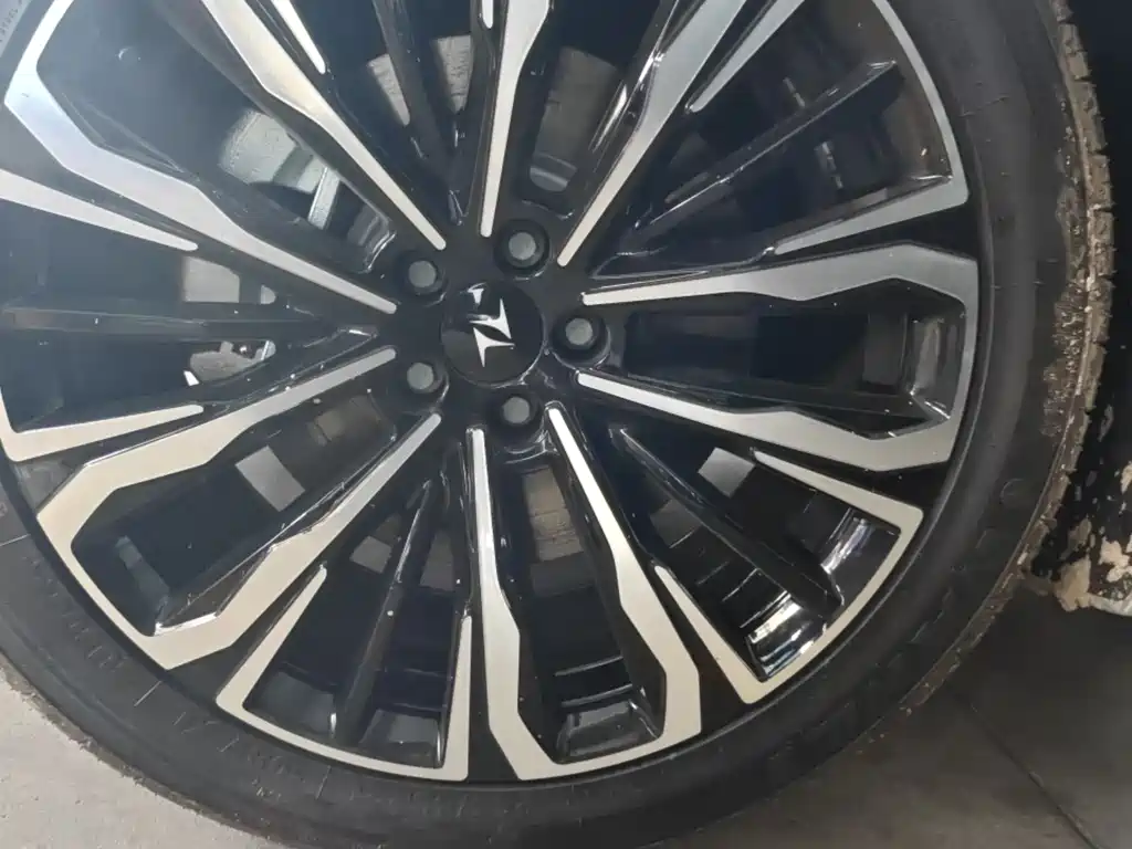 Dongfeng eπ eπ008 2026 EREV 6-Seater Jia Yue Edition 2026 - thumbnail 5