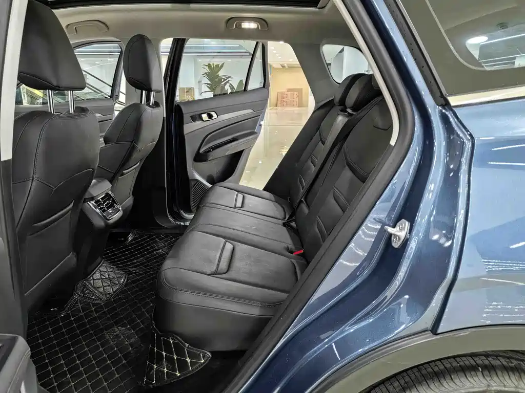 Ford Ford Equator 2022 EcoBoost 170 Platinum Edition 2022 - thumbnail 7