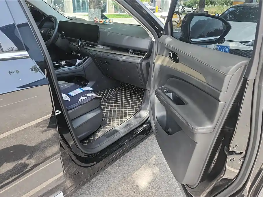 Ford Ford Equator Sport 2023 EcoBoost 170 Platinum 2023 - thumbnail 8