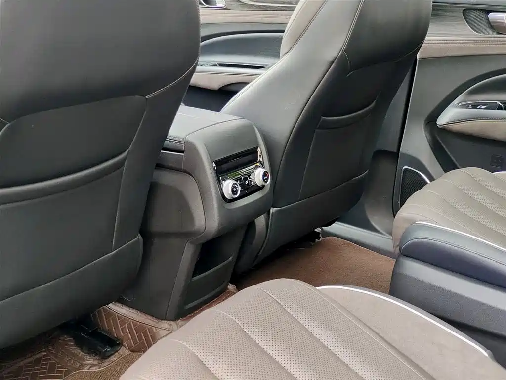 Ford Ford Equator 2023 EcoBoost 225 Zunling 7-Seater (2/2/3) 2023 - thumbnail 9
