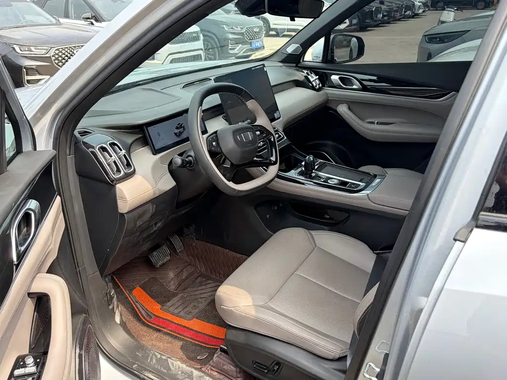 Geely Auto Boyue L 2025 - thumbnail 4