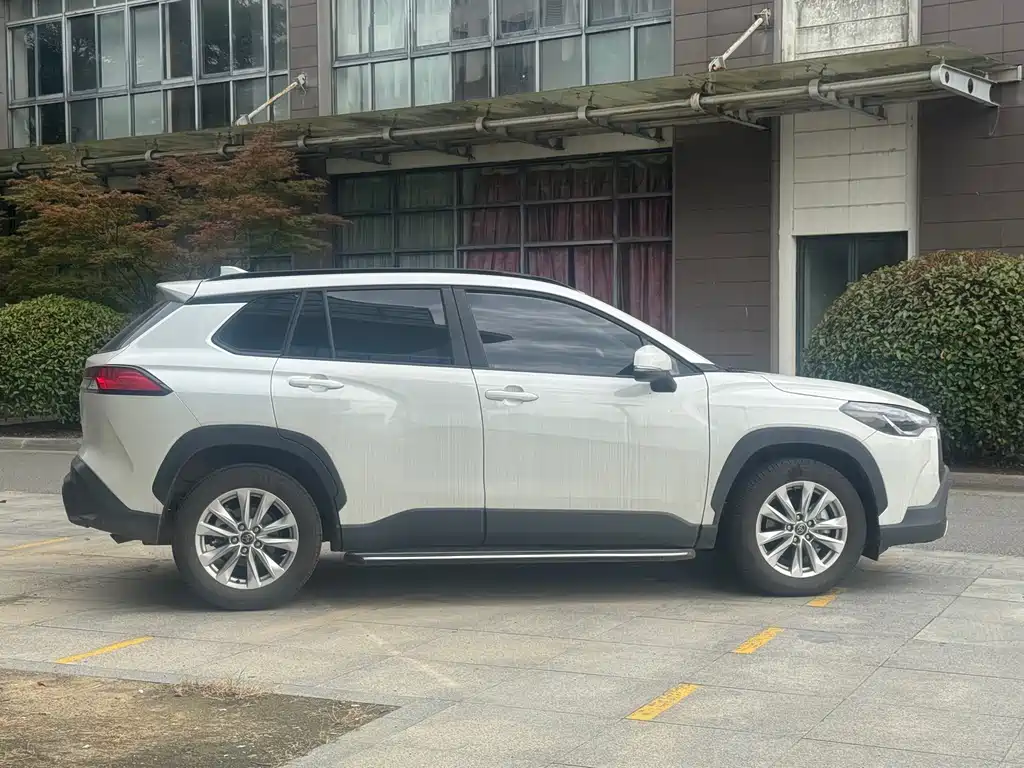 Toyota Corolla Cross 2.0L Pioneer Edition 2025 - thumbnail 3