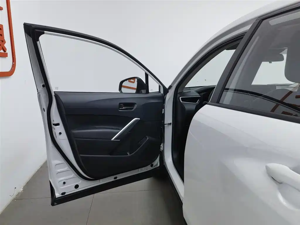 Toyota Toyota Corolla Cross 2023 2.0L Pioneer Edition 2024 - thumbnail 8