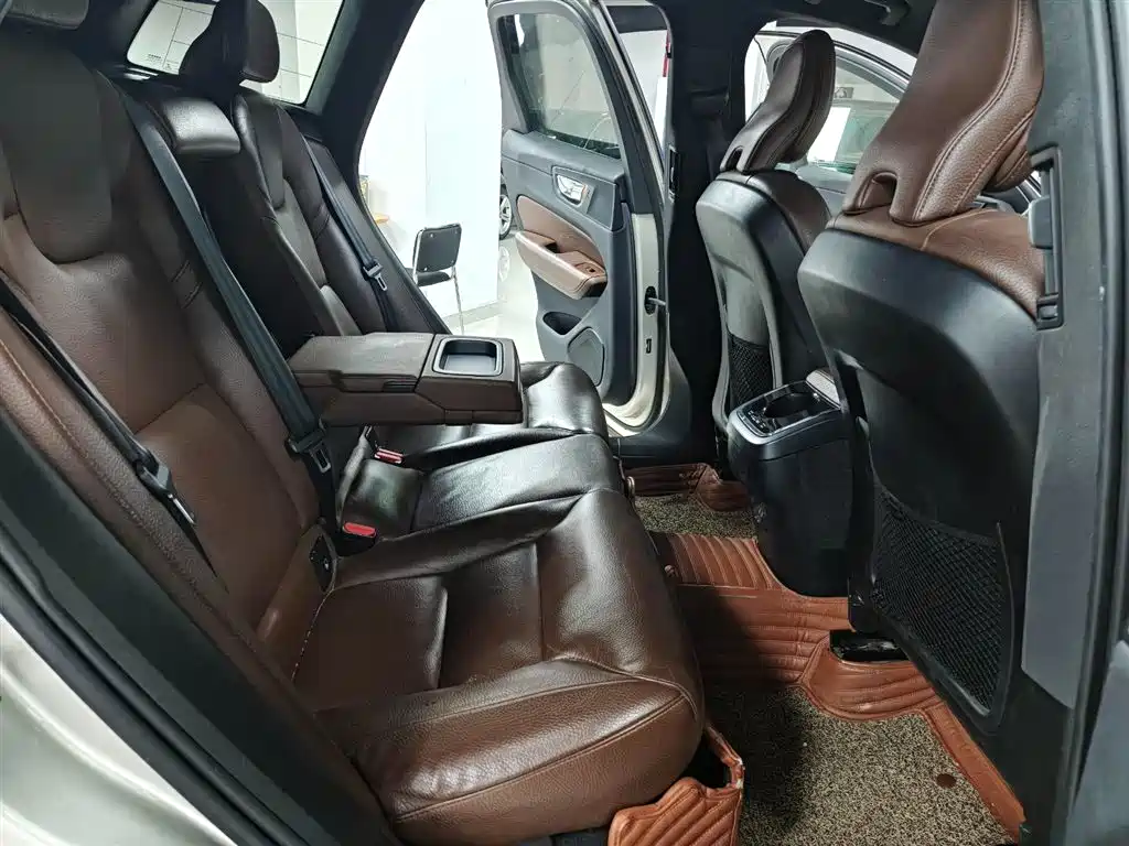 Volvo Volvo XC60 T5 AWD Momentum 2021 - thumbnail 15