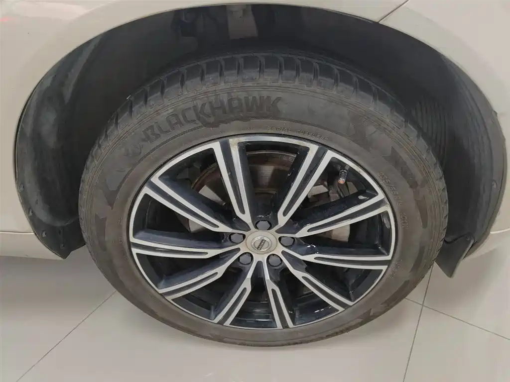 Volvo Volvo XC60 T5 AWD Momentum 2021 - thumbnail 27