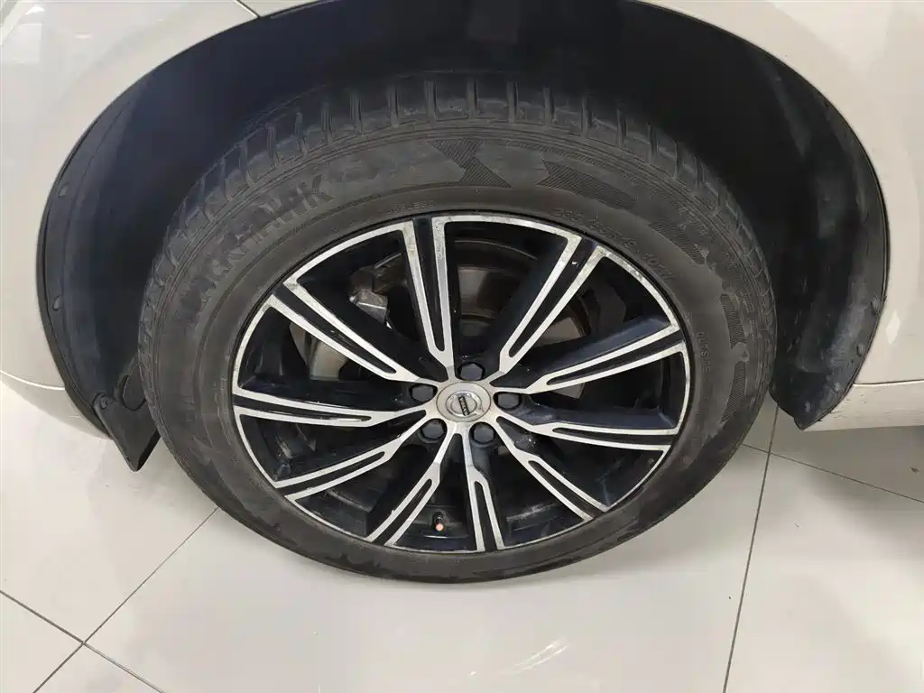 Volvo Volvo XC60 T5 AWD Momentum 2021 - thumbnail 28