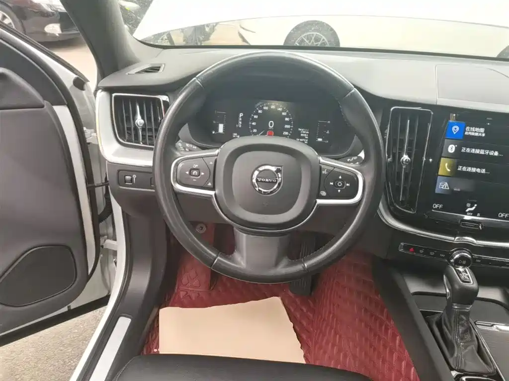 Volvo Volvo XC60 2021 T5 AWD Momentum 2020 - thumbnail 11