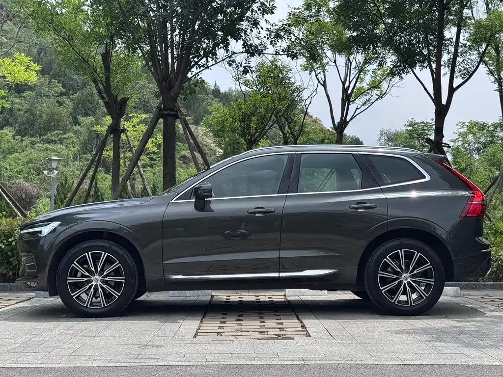Volvo Volvo XC60 T5 AWD Inscription 2021 - thumbnail 4