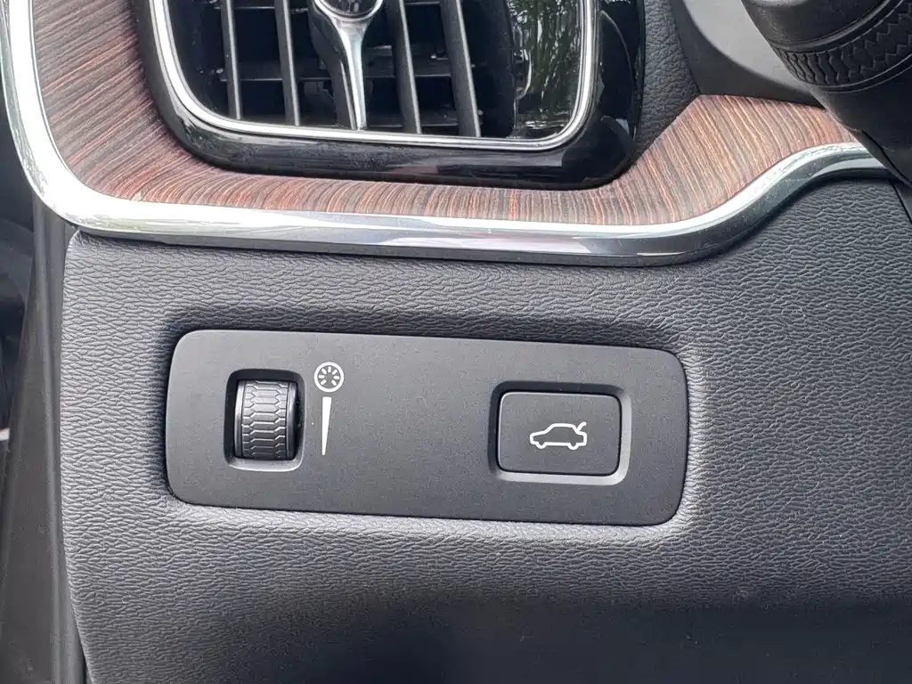 Volvo Volvo XC60 T5 AWD Inscription 2021 - thumbnail 11