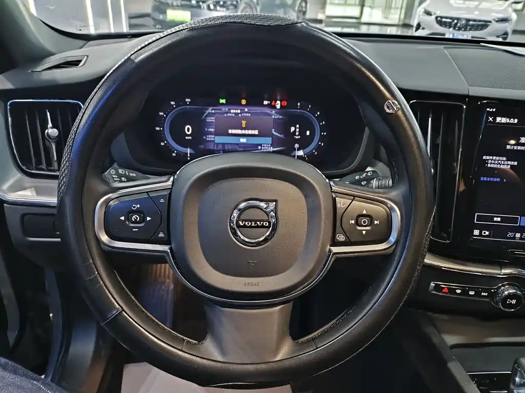 Volvo Volvo XC60 B5 AWD 2022 - thumbnail 6