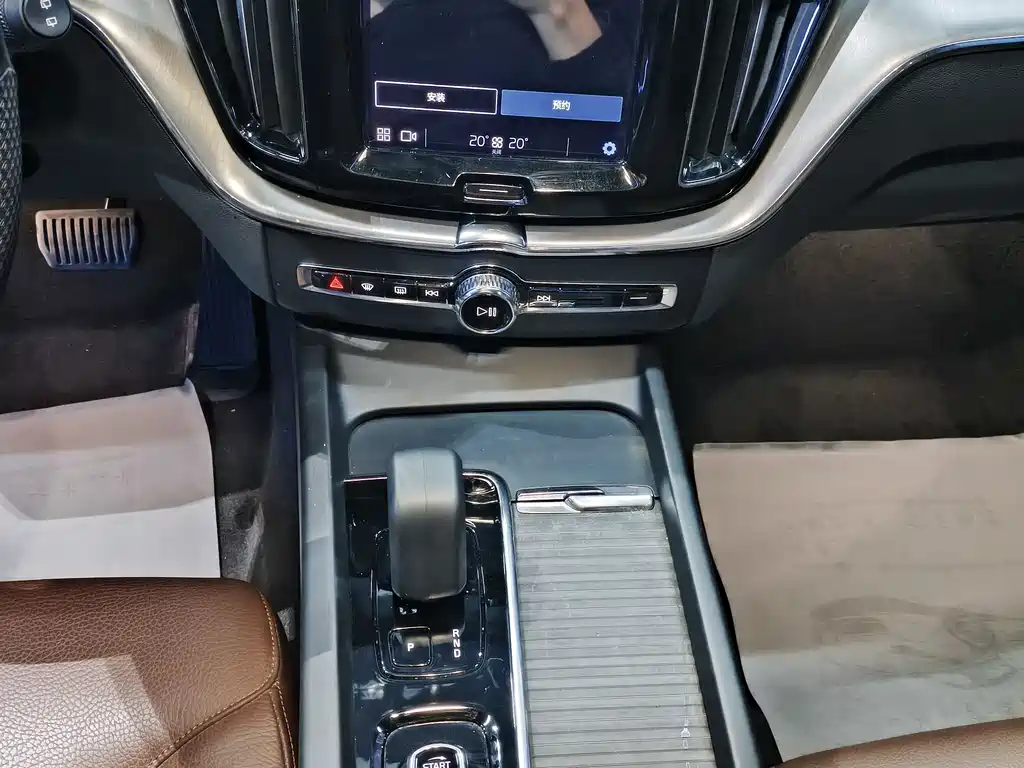 Volvo Volvo XC60 B5 AWD 2022 - thumbnail 7