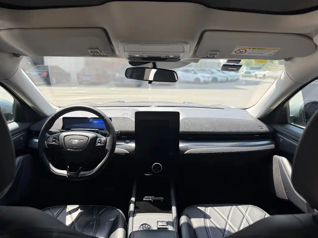 Ford Ford Mustang Mach-E 2021 Select RWD Standard Range 2022 - thumbnail 5
