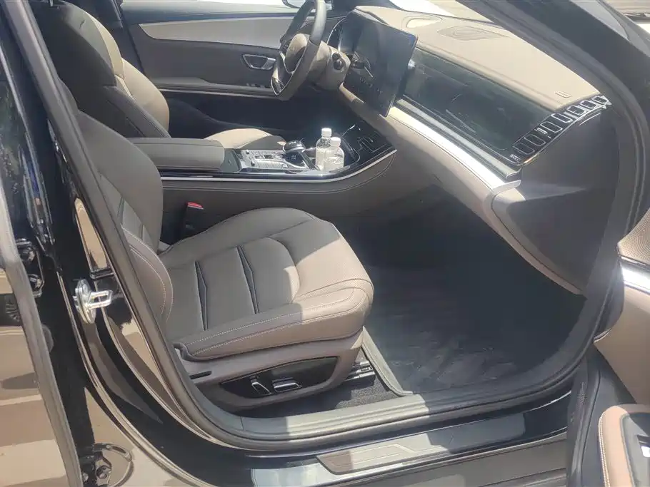 BYD BYD e9 2025 506 Luxury Edition 2025 - thumbnail 8