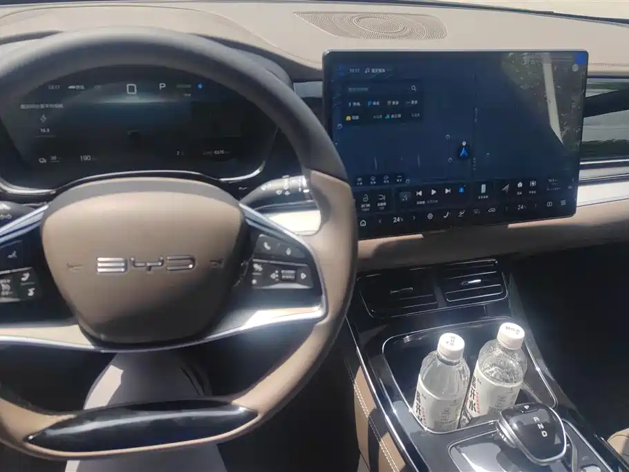 BYD BYD e9 2025 506 Luxury Edition 2025 - thumbnail 12