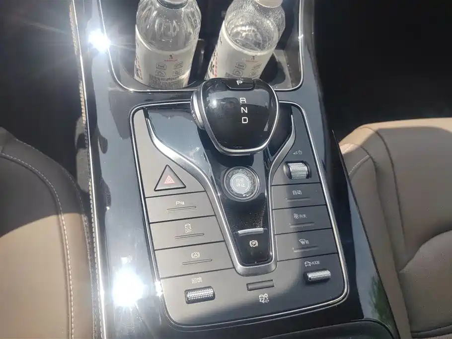 BYD BYD e9 2025 506 Luxury Edition 2025 - thumbnail 16