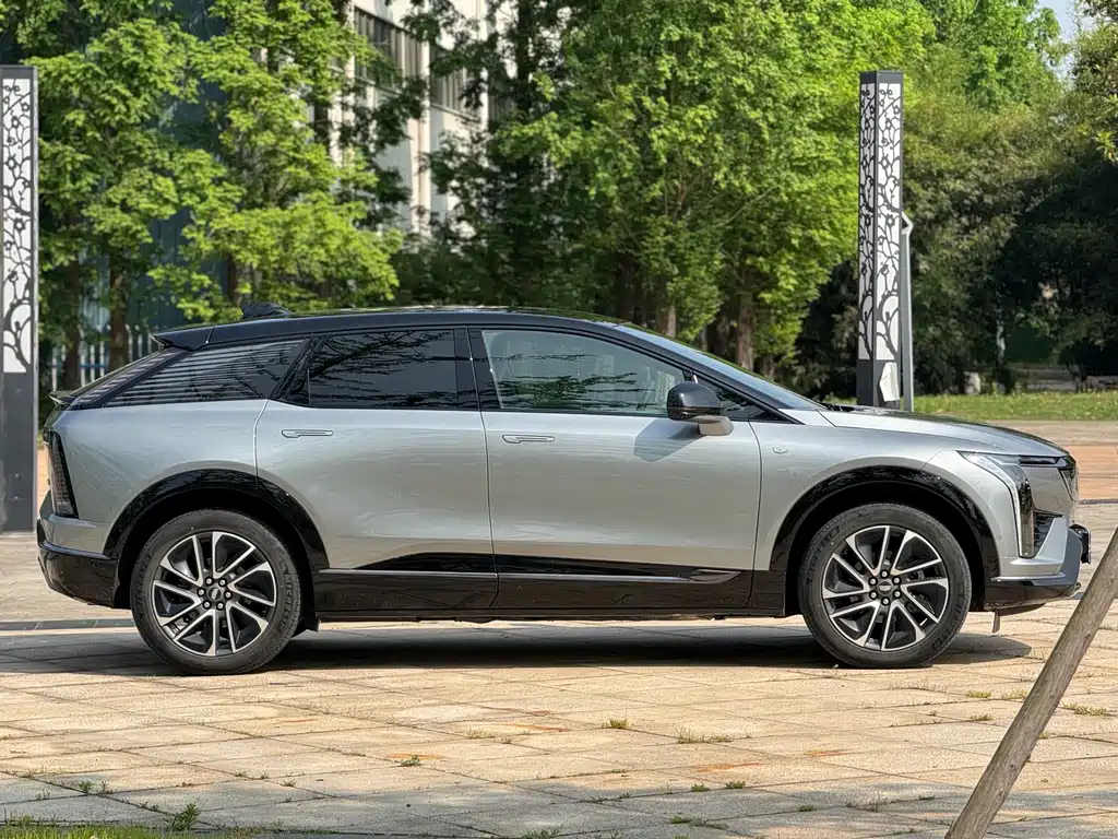 Cadillac IQ Aoge 2024 AWD Long Range 2024 - thumbnail 4