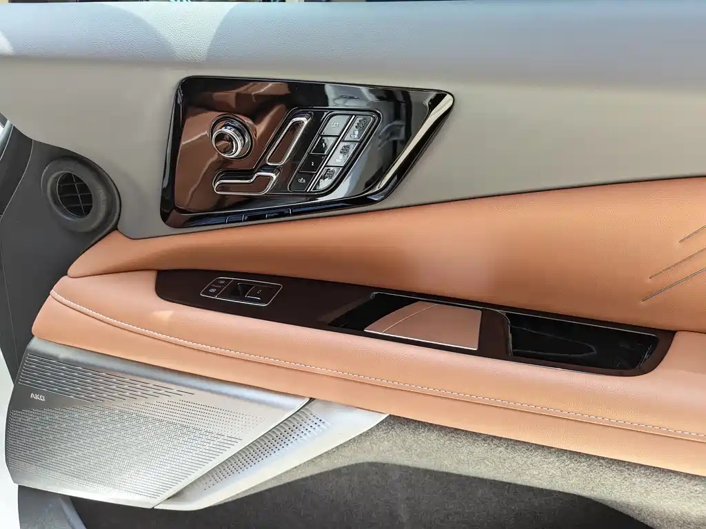 Cadillac IQ Aoge 2024 AWD Long Range 2024 - thumbnail 12