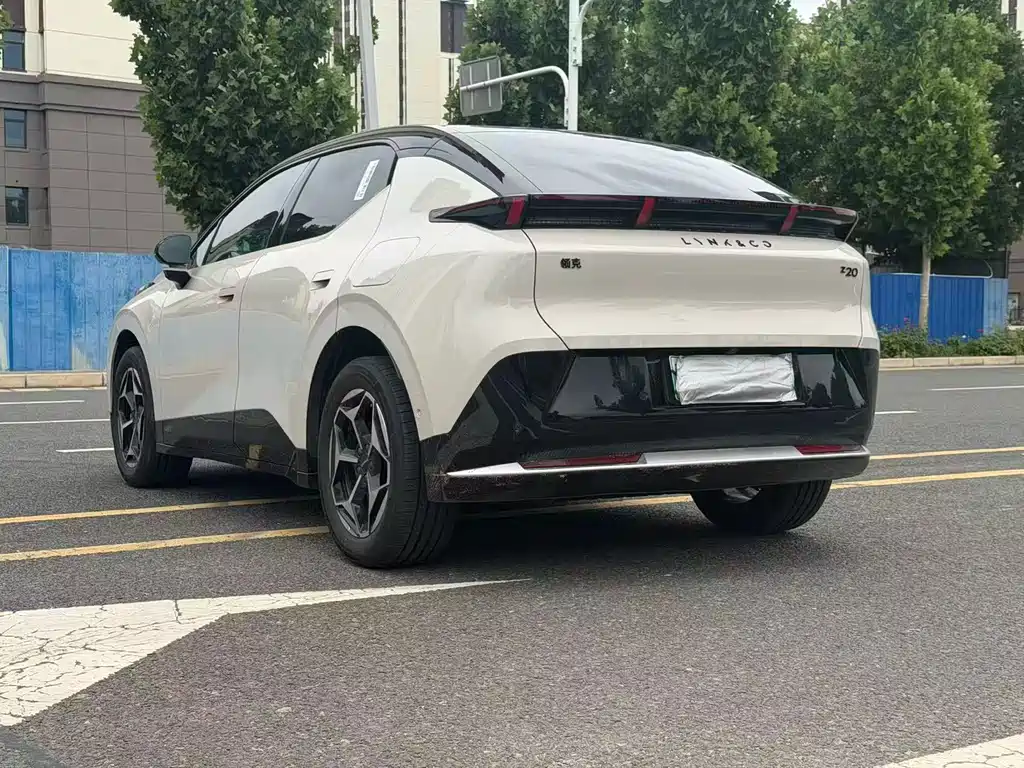 Lynk & Co Lynk & Co Z20 2026 430km RWD Pro 2025 - thumbnail 9
