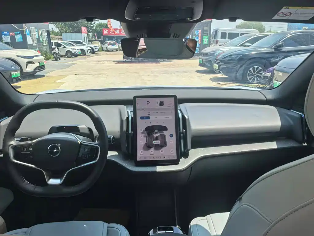 Volvo Volvo EX30 Ultra 2024 - thumbnail 6