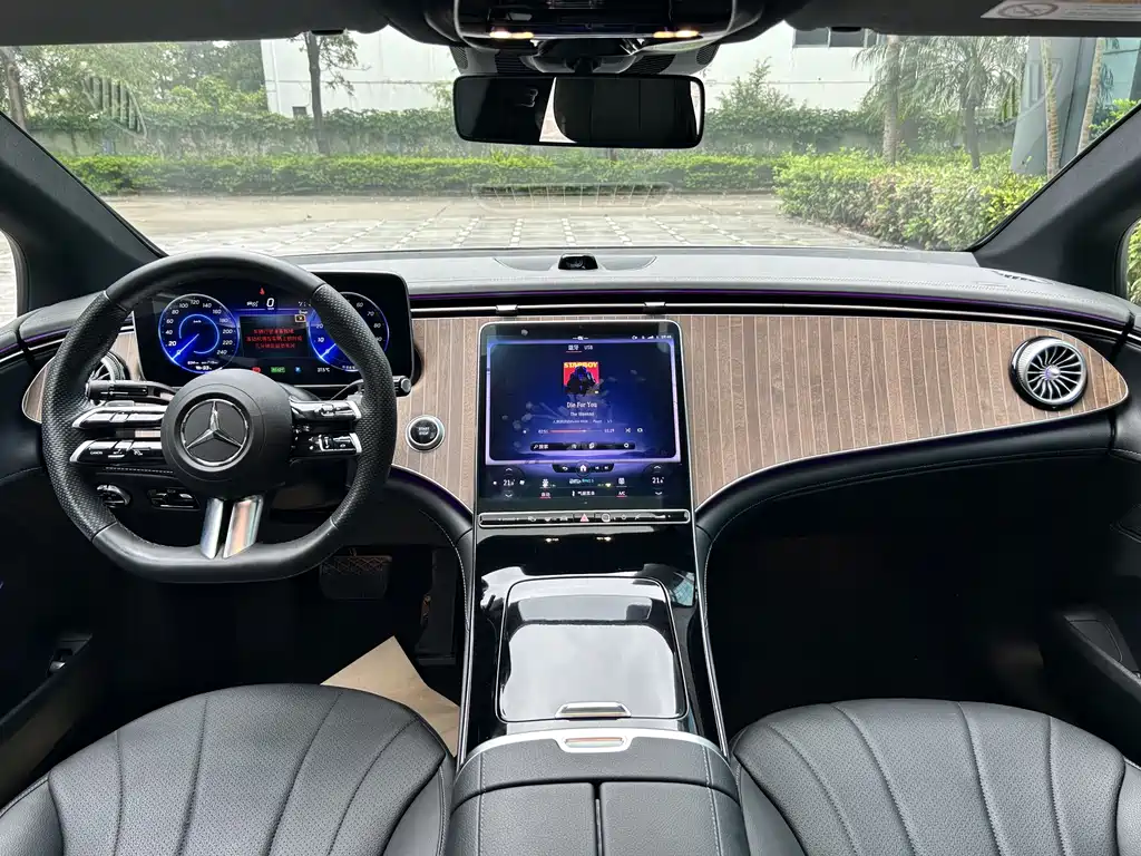 Mercedes-Benz Mercedes-Benz EQE 2022 350 Pioneer Edition 2023 - thumbnail 9