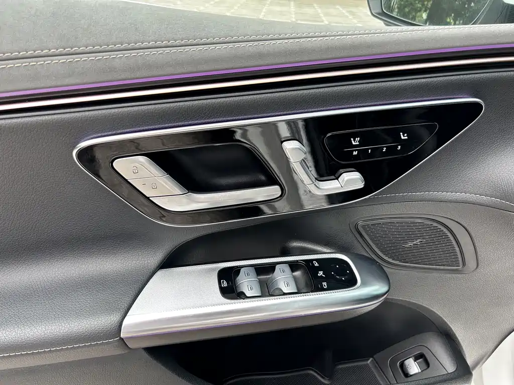 Mercedes-Benz Mercedes-Benz EQE 2022 350 Pioneer Edition 2023 - thumbnail 12