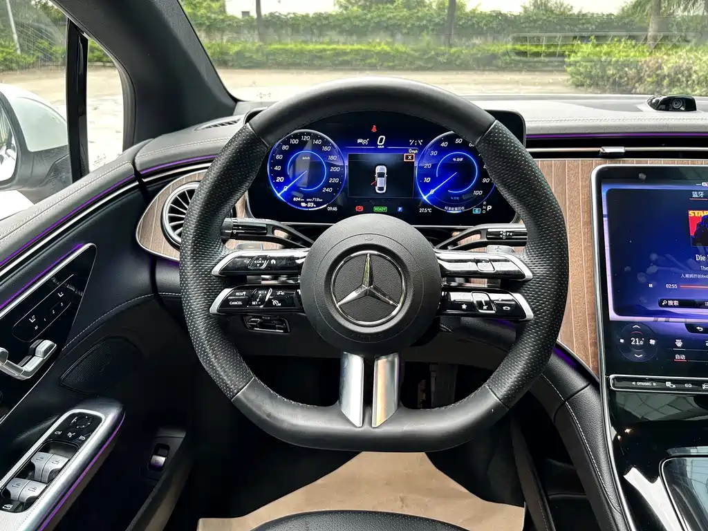 Mercedes-Benz Mercedes-Benz EQE 2022 350 Pioneer Edition 2023 - thumbnail 13
