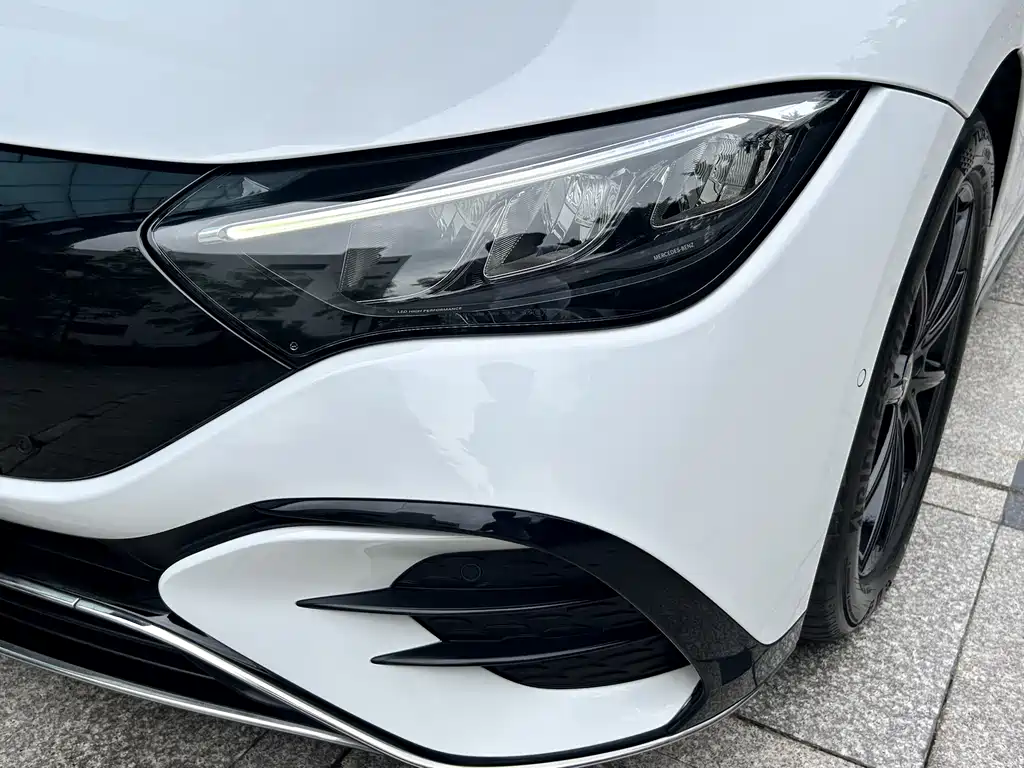 Mercedes-Benz Mercedes-Benz EQE 2022 350 Pioneer Edition 2023 - thumbnail 20