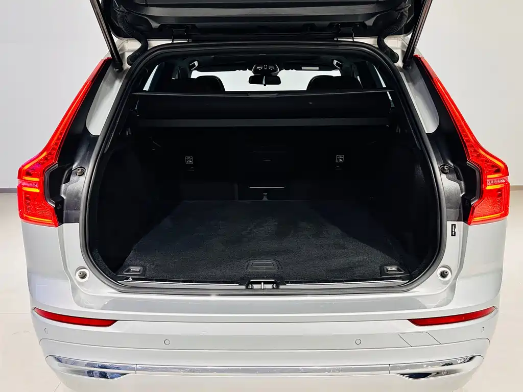 Volvo Volvo XC60 B5 AWD 2022 - thumbnail 8