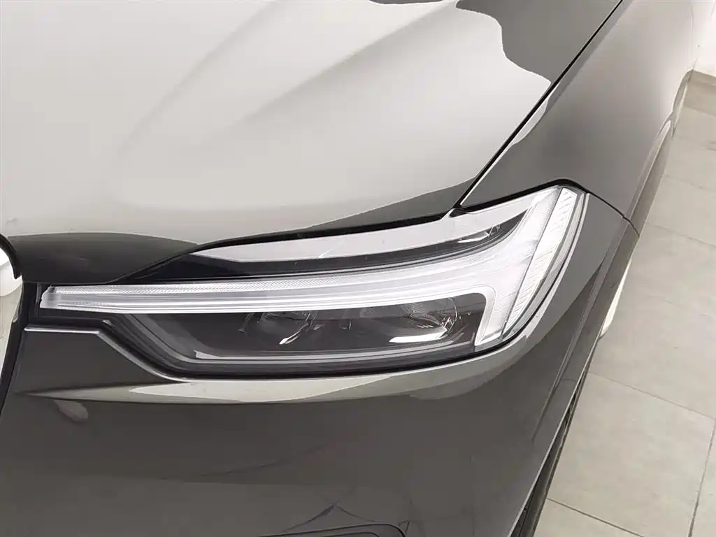 Volvo Volvo XC60 T5 AWD 2021 - thumbnail 7