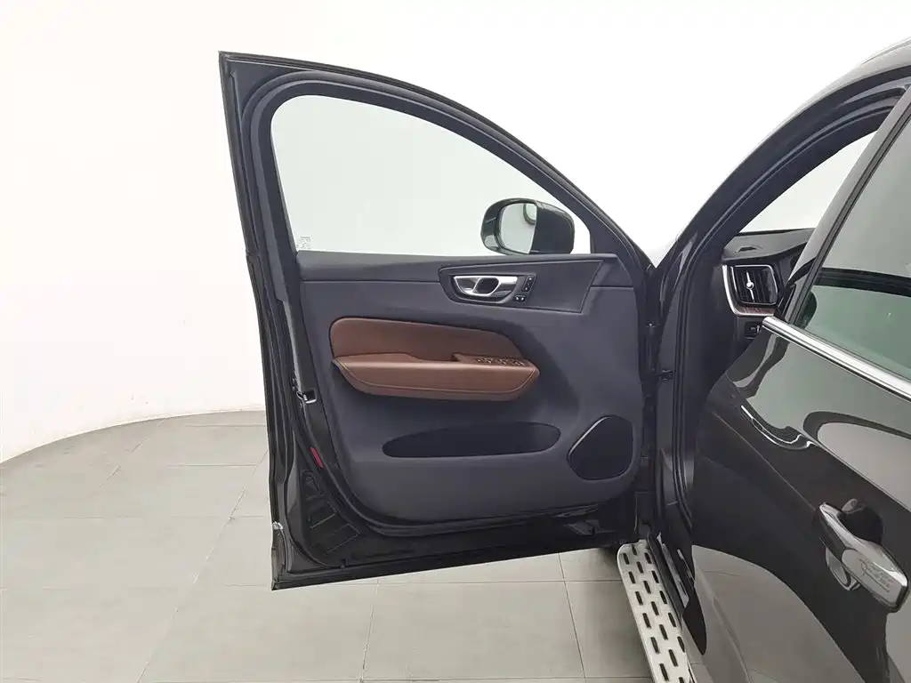 Volvo Volvo XC60 T5 AWD 2021 - thumbnail 8