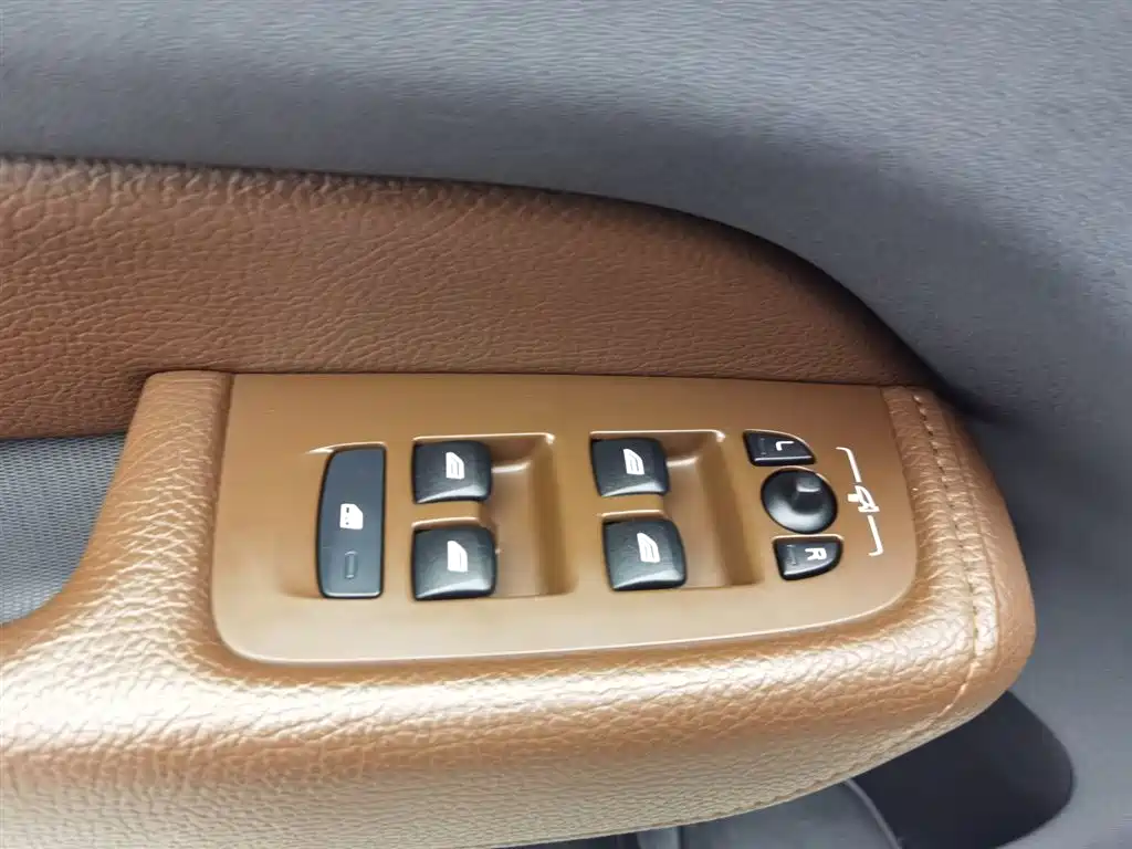 Volvo Volvo XC60 T5 AWD 2021 - thumbnail 9