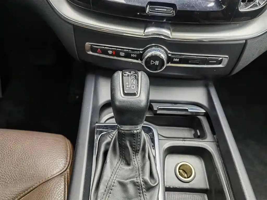 Volvo Volvo XC60 T5 AWD 2020 - thumbnail 13